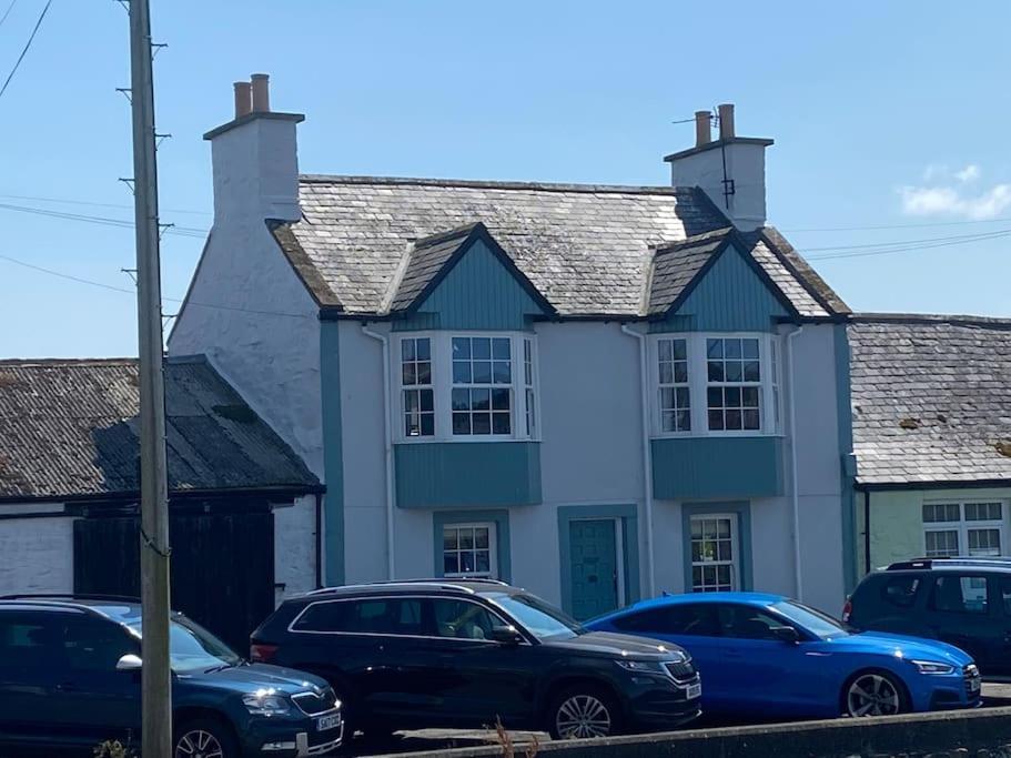 3 Bedroom Townhouse Right On The Harbour Isle of Whithorn Exterior foto