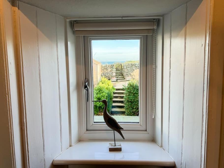 3 Bedroom Townhouse Right On The Harbour Isle of Whithorn Exterior foto